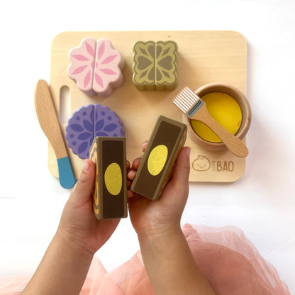 Bitty Bao: 13-Piece Magnetic Wooden Mooncake Toy Set